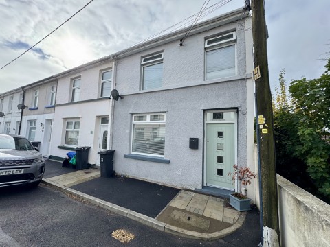 View Full Details for Parfitt Terrace, Twyn, Merthyr Tydfil , CF47 9PL