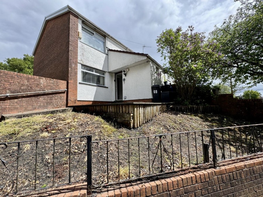 Images for Wern Isaf, Dowlais, Merthyr Tydfil, CF48 3NY