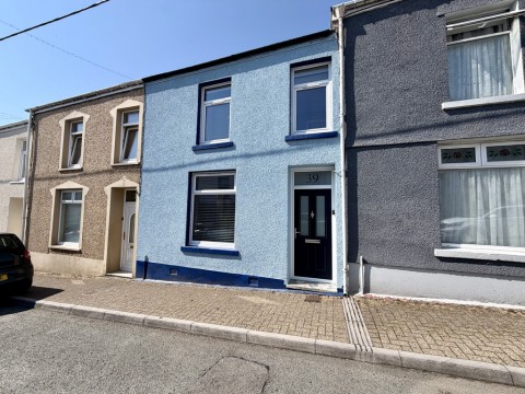 View Full Details for Brynhyfryd Street, Penydarren, Merthyr Tydfil, CF47 9YN