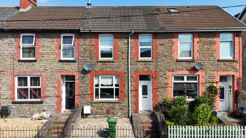 View Full Details for Llest Terrace, Llanilltud Faerdref, Pontypridd, Rhondda Cynon Taf