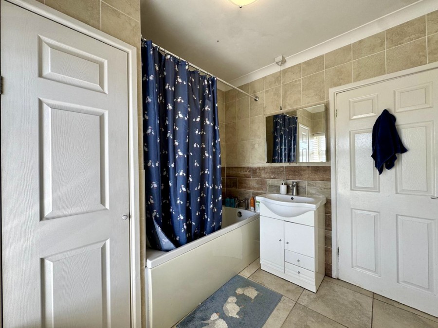 Images for Brynteg, Treharris, Merthyr Tydfil, CF46 5RE