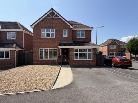 View Full Details for Llwyn Yr Eos Grove, Merthyr Tydfil, Merthyr Tydfil, CF47 0GD