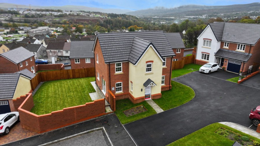 Images for Ty Newydd Heights, Trefechan, Merthyr CF48 2AN