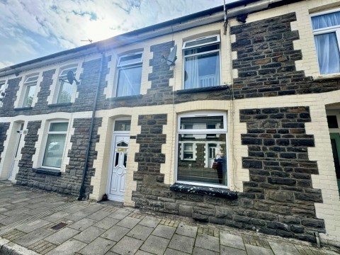 View Full Details for East St, Trallwn, Pontypridd CF37 4PH