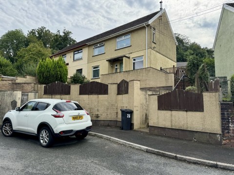 View Full Details for Bryngerwn Avenue, Treharris, CF46 5DE