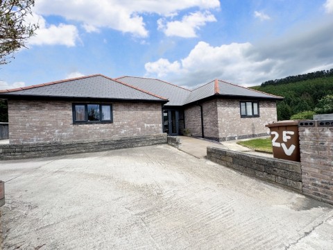 View Full Details for Fforest View Close, Greensway, Abertysswg, Rhymney, Tredegar, Caerphilly