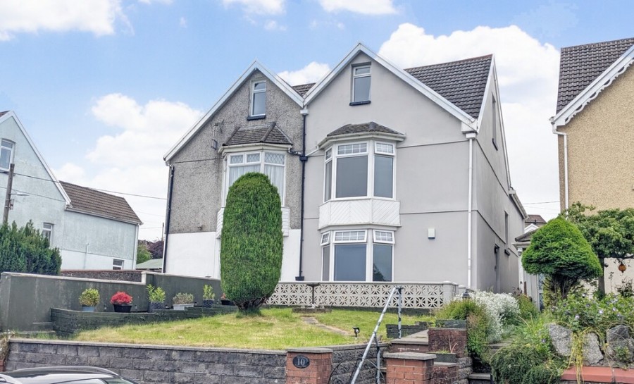 Images for Caeracca Villas, Pant, Merthyr Tydfil, CF48 2AS