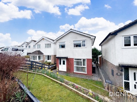 View Full Details for Brecon Rise, Pant, Merthyr Tydfil, CF48 2EF