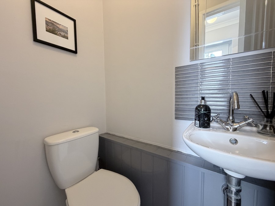 Images for Hilltop Avenue, Cilfynydd, Pontypridd, Mid Glamorgan, CF37 4HZ