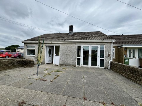 View Full Details for Phillips Walk, Rhymney, Tredegar, Caerhilly, NP22 5BW