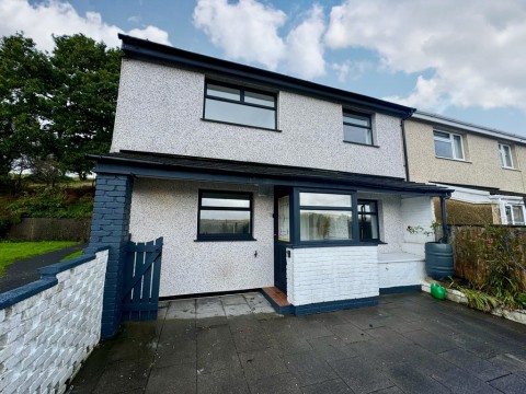 View Full Details for Brynhyfryd, Pontlottyn, Bargoed, CF81 9QN