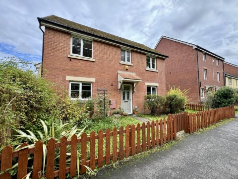 View Full Details for Woodland Walk, Merthyr Tydfil, CF48 1AQ