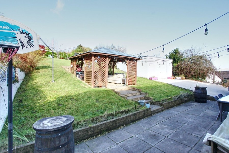 Images for Westcourt, Gelliwion Road, Pontypridd CF37 1QD