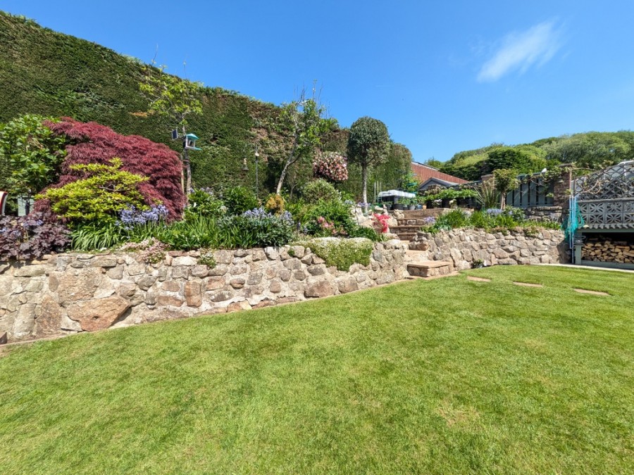 Images for Lakeside Gardens, Merthyr Tydfil, South Glamorgan