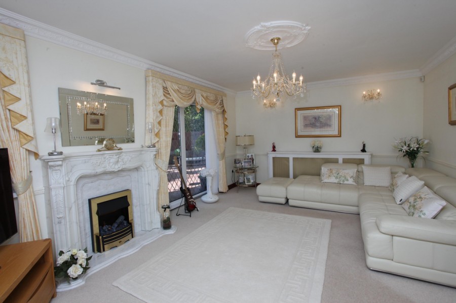 Images for Cedars, The Grove, Pontypridd
