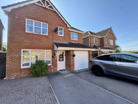 View Full Details for Glynmil Close, Merthyr Tydfil, CF47 0GE