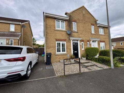 View Full Details for Pen Cerrig Rise, Heolgerrig, Merthyr Tydfil, CF48 1BF
