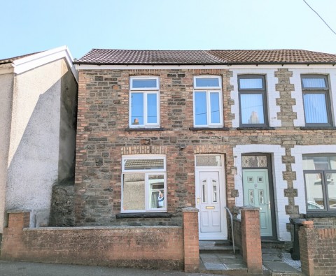 View Full Details for Tyntaldwyn Road, Troedyrhiw, Merthyr Tydfil