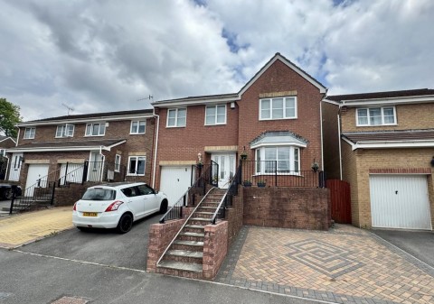 View Full Details for Hawthorn Drive, Merthyr Tydfil, CF47 0LZ