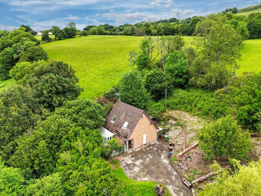 Images for Ty Isaf Bungalow, Off Pandy Road, Llanbradach, Caerphilly