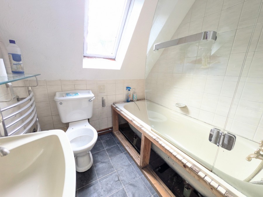 Images for Ty Isaf Bungalow, Off Pandy Road, Llanbradach, Caerphilly