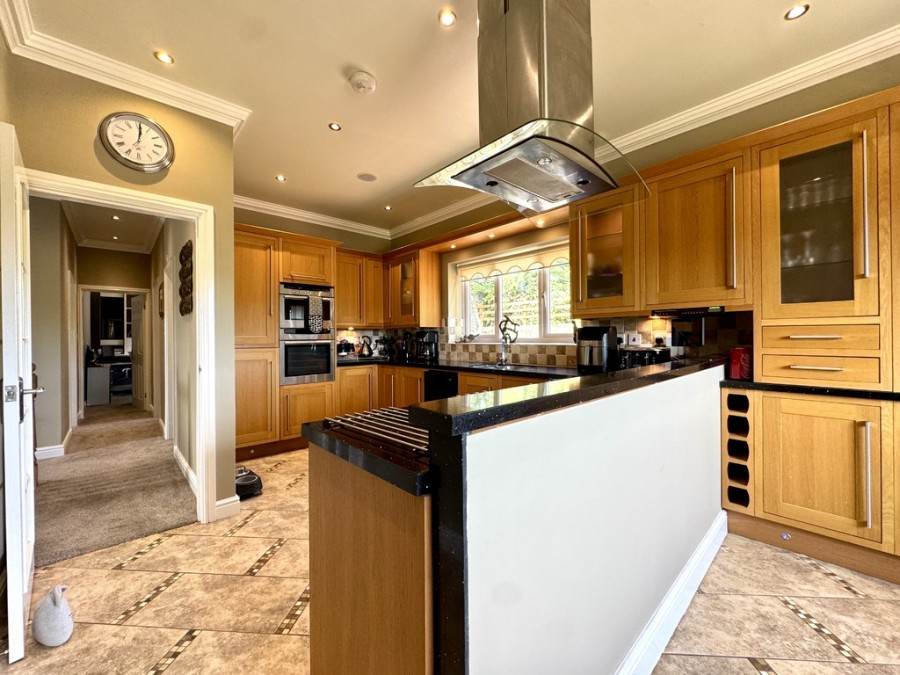 Images for Springfield Rise, Treharris, CF46 5RD
