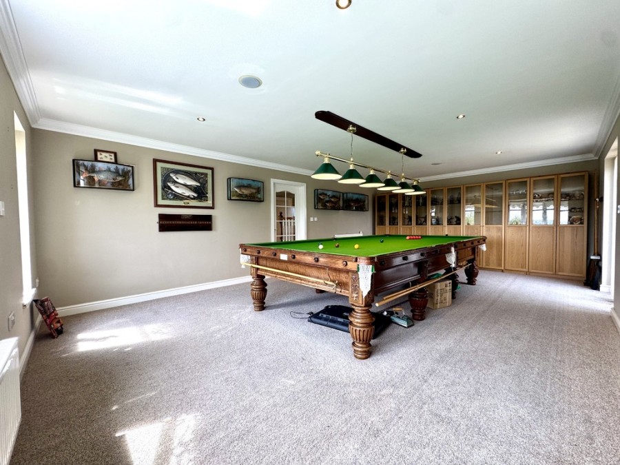 Images for Springfield Rise, Treharris, CF46 5RD