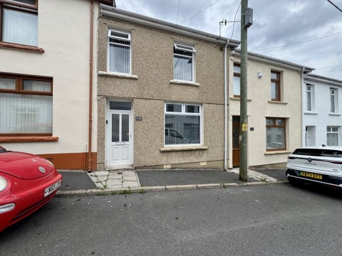 View Full Details for Brynheulog Street, Merthyr Tydfil, CF47 9UY
