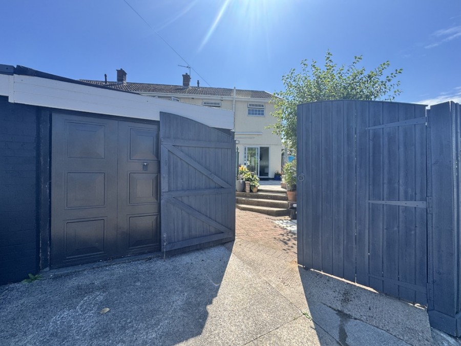 Images for Llanharry Road, Brynsadler, Pontyclun, Mid Glamorgan