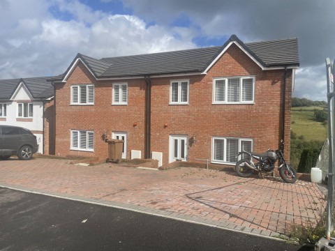 View Full Details for Gelynos Avenue, Argoed, Blackwood, Caerphilly, NP12 0AT