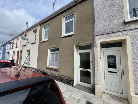 View Full Details for Yew Street, Troedyrhiw, Merthyr Tydfil, CF48 4EB