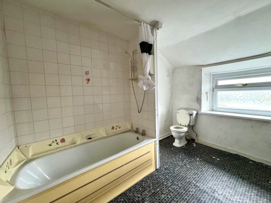 Images for Garn Cross, Nantyglo, Ebbw Vale, Blaenau Gwent, NP23 4LJ