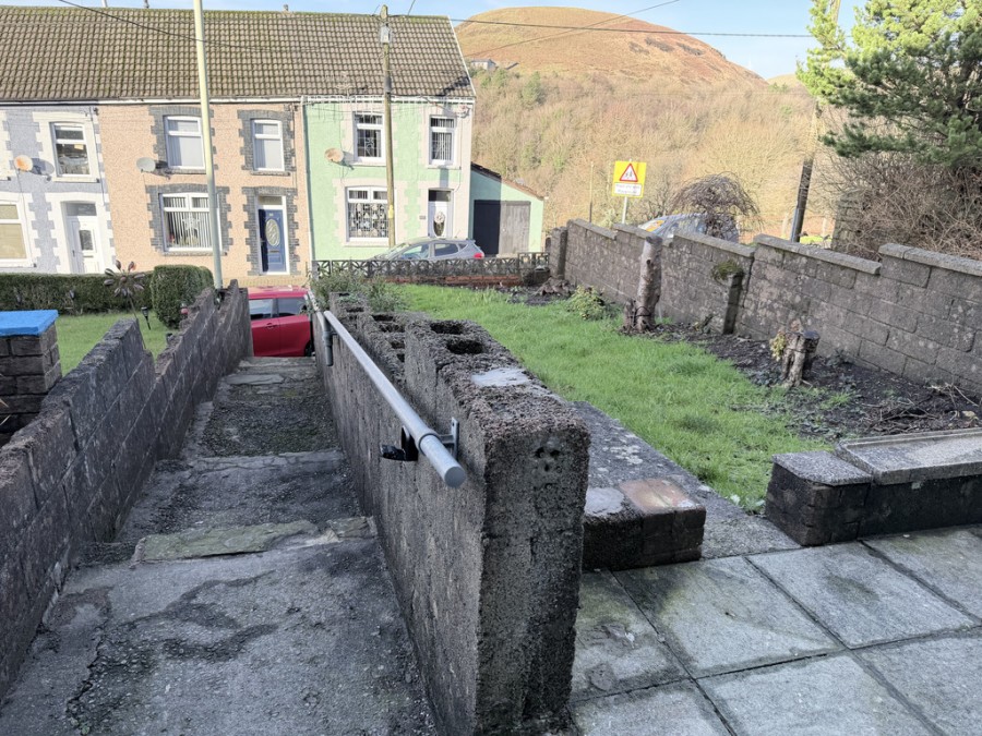 Images for High Street, Gilfach Goch, Porth