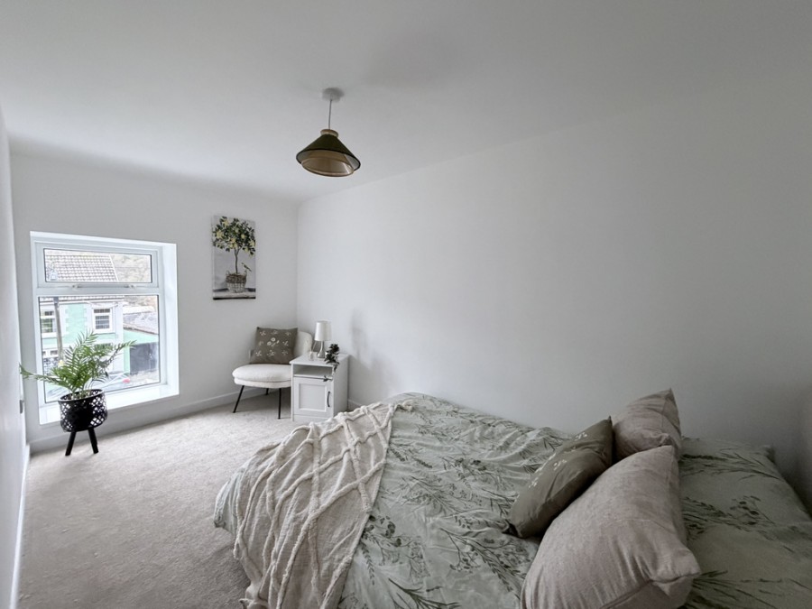 Images for High Street, Gilfach Goch, Porth