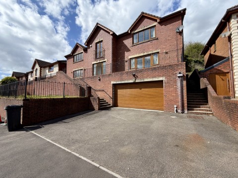 View Full Details for Springfield Rise, Treharris, CF46 5RD