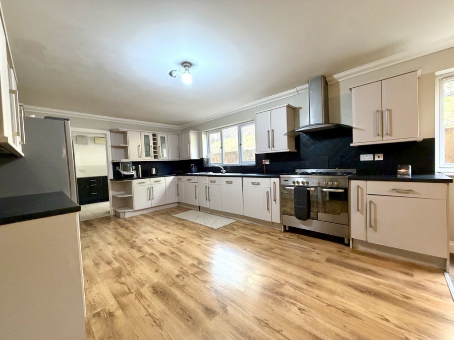 Images for Springfield Rise, Treharris, CF46 5RD