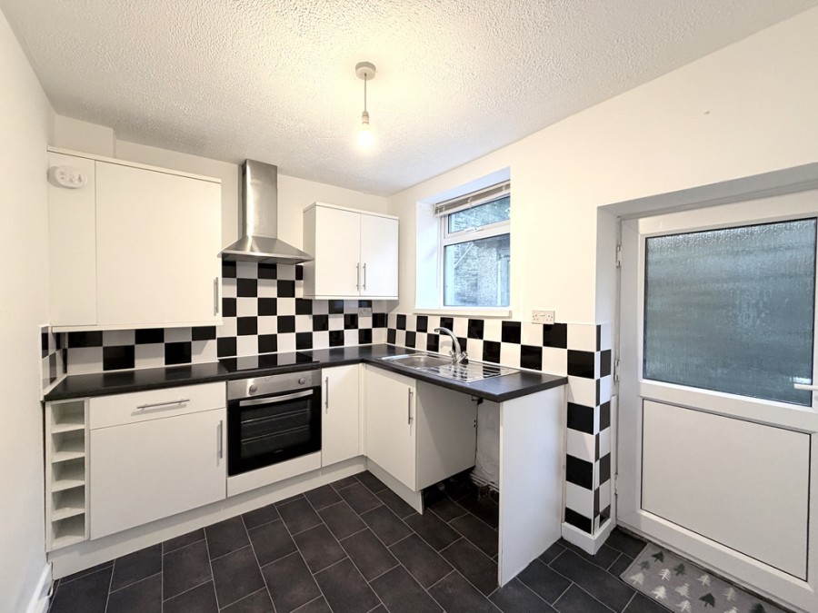 Images for High Street, Gilfach Goch, Porth