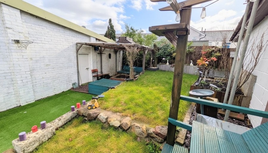 Images for Ty Gwyrdd, Pontycapel Road, Cefn Coed, Merthyr Tydfil