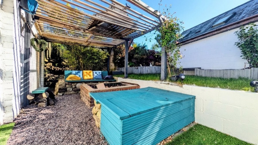 Images for Ty Gwyrdd, Pontycapel Road, Cefn Coed, Merthyr Tydfil