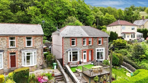 View Full Details for Cilfynydd Road, Pontypridd, Rhondda Cynon Taf